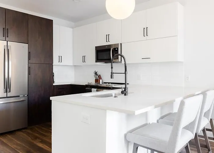 Landing Modern With Amazing Amenities *